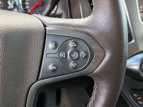 Used 2015 Chevrolet Suburban LTZ image 17