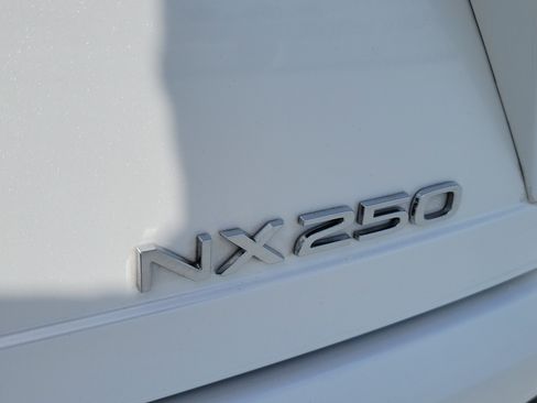 Used 2025 Lexus NX 250 FWD w/ Towing Package (2000 Lbs) image 8