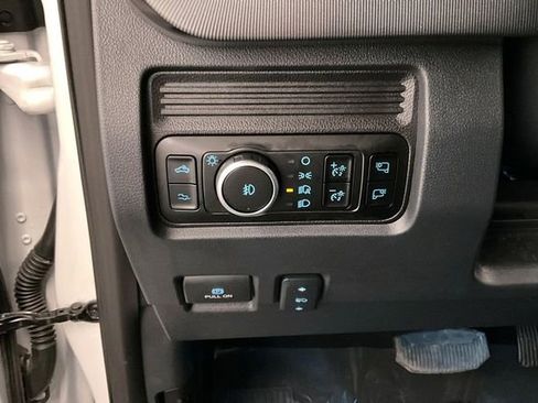 Used 2025 Ford F350 Platinum AWD/4WD image 43