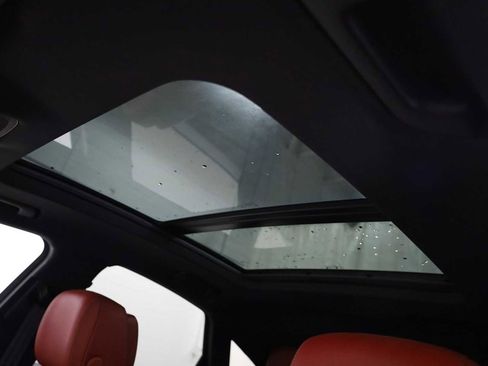 Used 2023 Audi SQ5 Prestige image 19