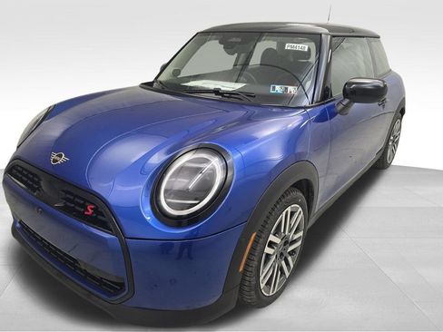 Used 2025 MINI Cooper S FWD image 6