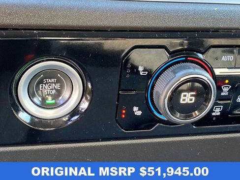 Used 2022 Chevrolet Silverado 1500 LT image 13