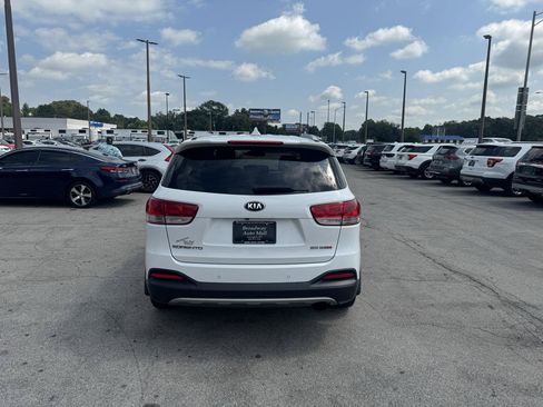 Used 2016 Kia Sorento EX AWD/4WD image 4