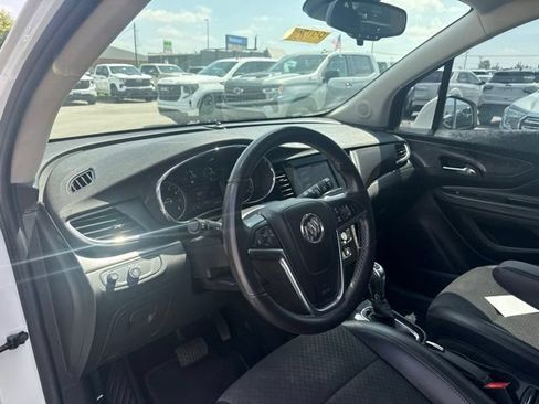 Used 2022 Buick Encore Preferred FWD image 6