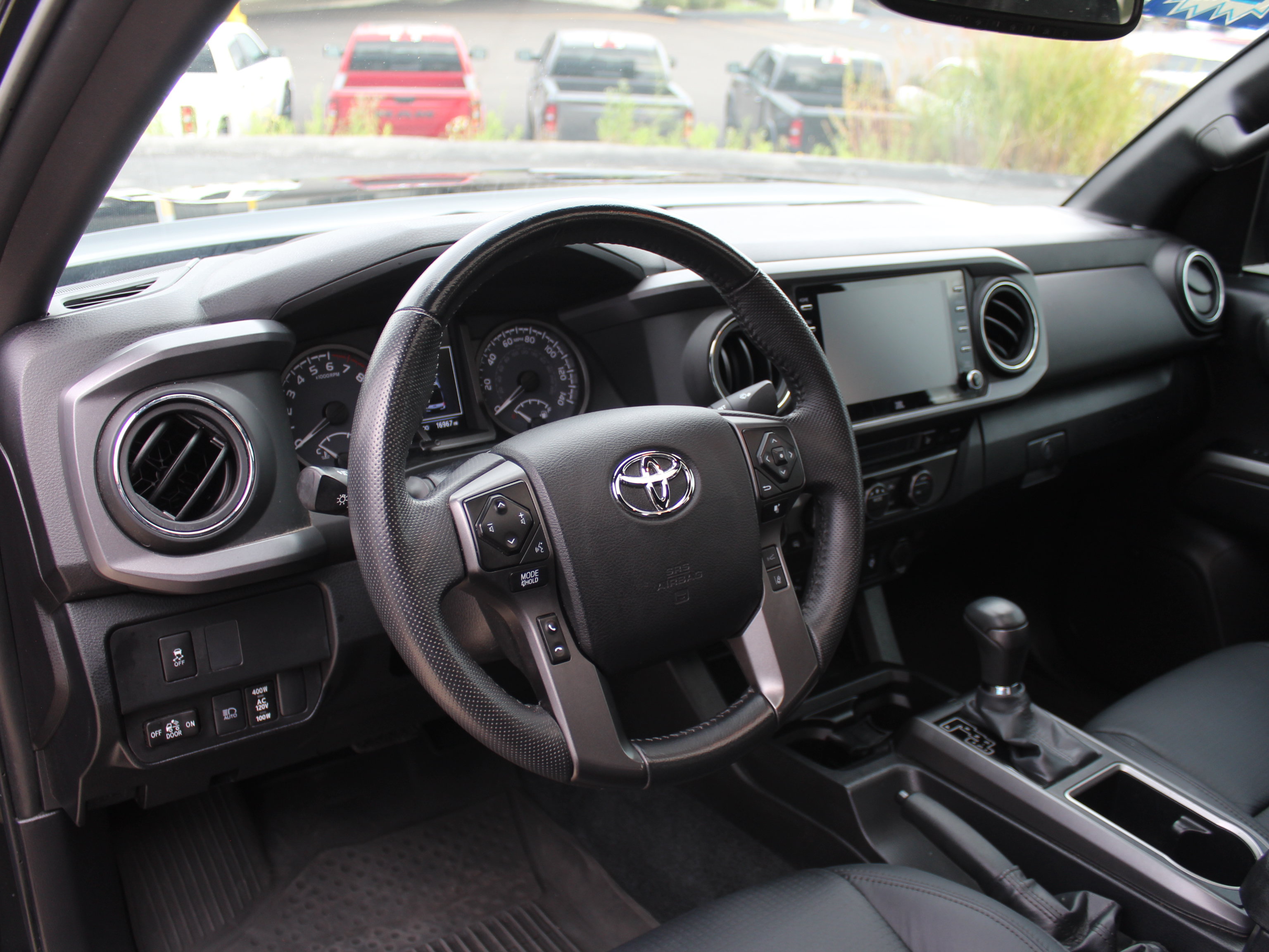 Used 2023 Toyota Tacoma TRD Off-Road w/ TRD Premium Off Road Package AWD/4WD image 14