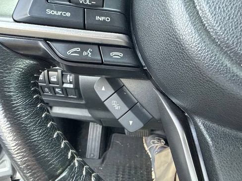 Used 2021 Subaru Forester Premium AWD/4WD image 29