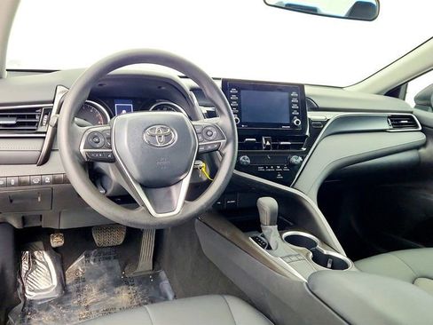 Used 2023 Toyota Camry LE image 12