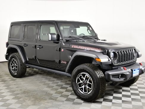 Used 2024 Jeep Wrangler Unlimited Rubicon image 4