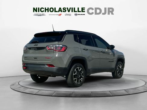 Used 2020 Jeep Compass Trailhawk AWD/4WD image 5