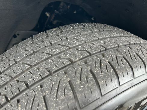 Used 2025 Ford Expedition Max Platinum AWD/4WD image 29