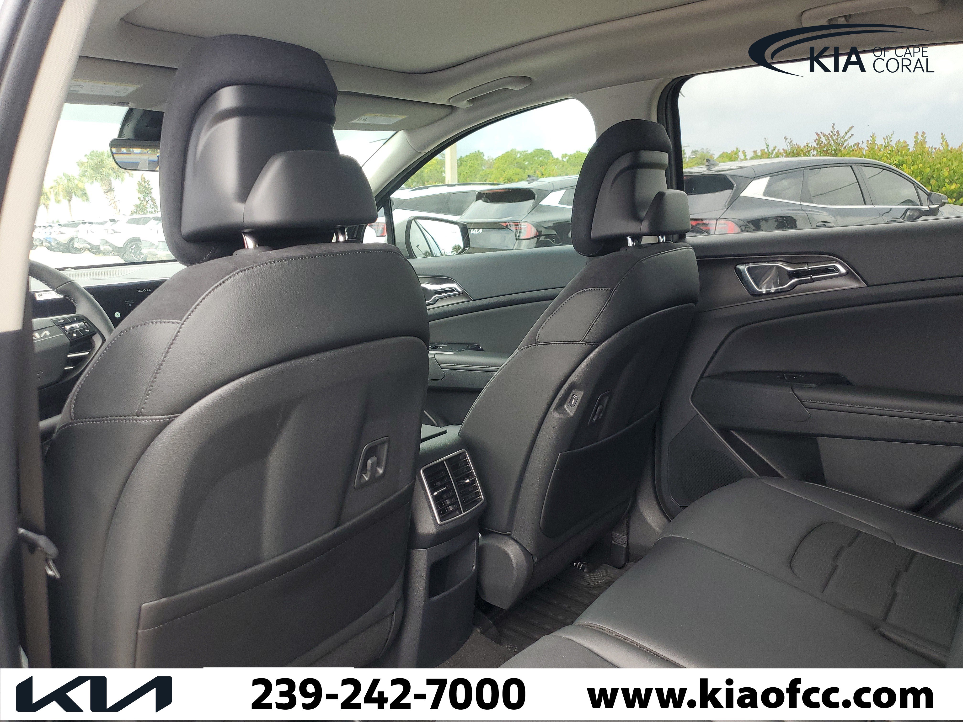 New 2026 Kia Sportage SX FWD image 9