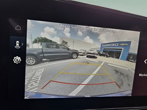 Used 2025 Hyundai Elantra SEL FWD image 20