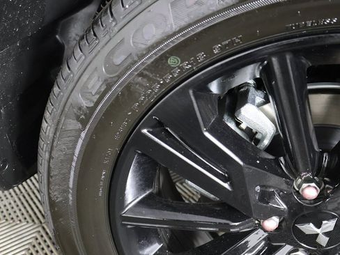 New 2026 Mitsubishi Eclipse Cross LE image 17