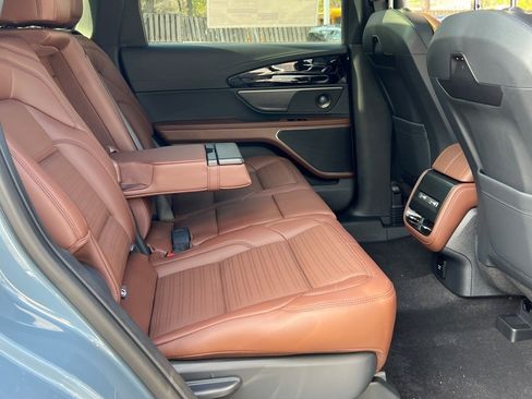 New 2026 Lincoln Nautilus Reserve w/ Jet Appearance Package image 11