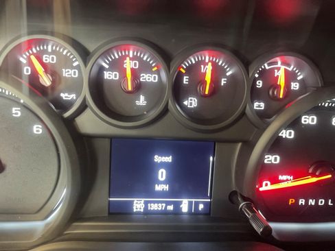 Used 2022 Chevrolet Silverado 1500 W/T w/ WT Value Package AWD/4WD image 11
