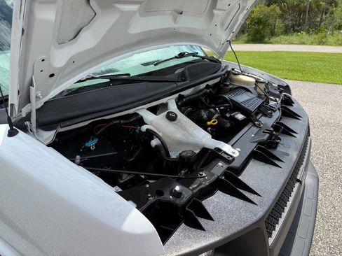 Used 2015 Chevrolet Express 2500 image 21