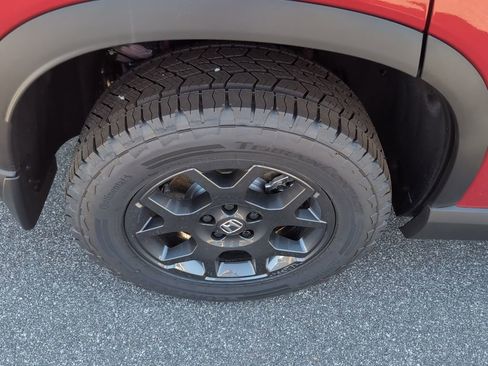 New 2025 Honda Pilot TrailSport image 11