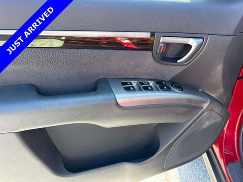 Used 2011 Hyundai Santa Fe SE FWD image 23