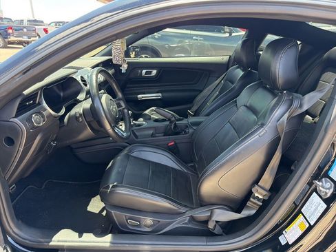 Used 2019 Ford Mustang GT Premium w/ GT Performance Package RWD image 2