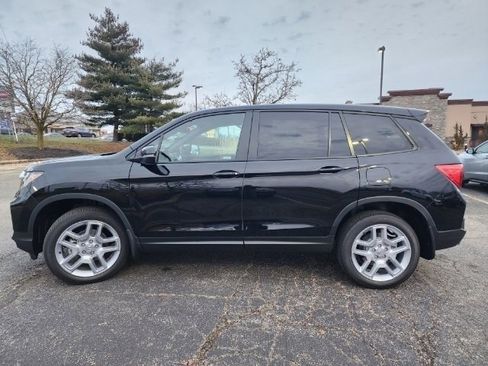 Used 2025 Honda Passport EX-L image 17