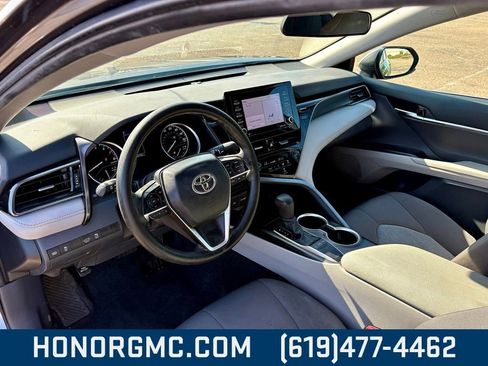 Used 2024 Toyota Camry LE image 10