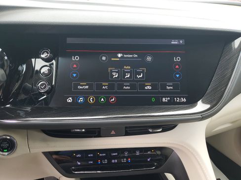 Used 2021 Buick Envision Essence w/ Technology Package I image 22