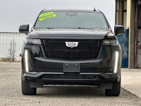 Used 2021 Cadillac Escalade Sport w/ Driver Assist Tech Package image 9