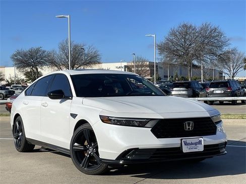 Certified 2025 Honda Accord Sport image 2