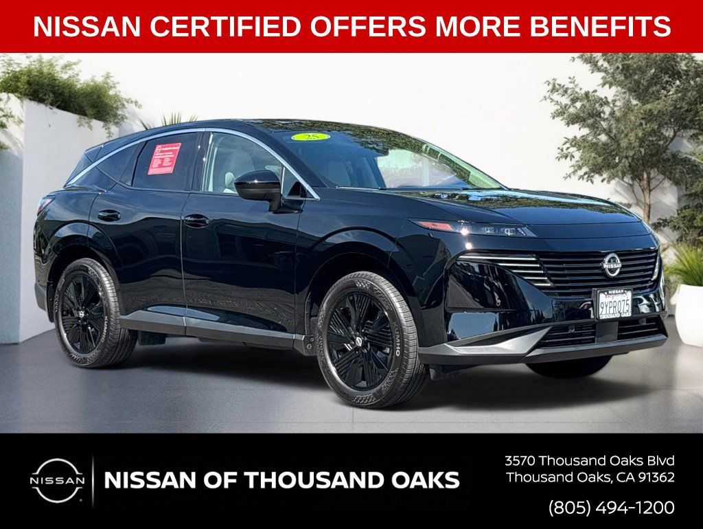 Certified 2025 Nissan Murano SV FWD image 1