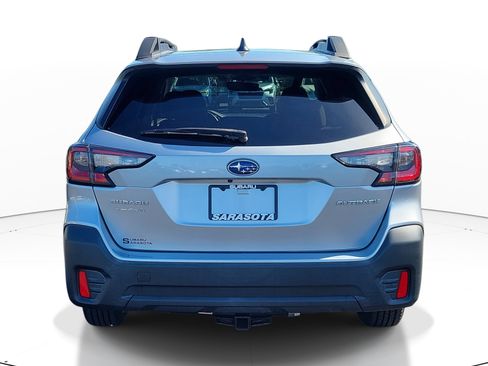 Used 2021 Subaru Outback Premium image 5