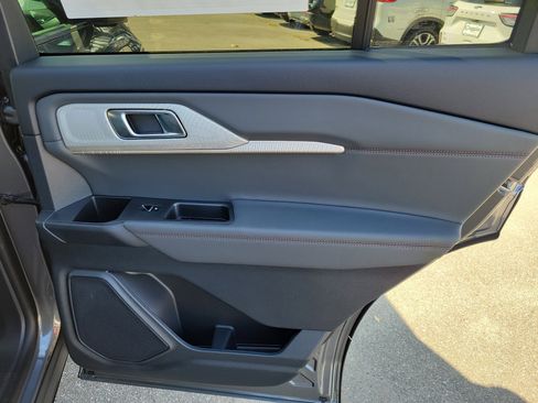 New 2026 Ford Explorer Active w/ Active Comfort Package image 25