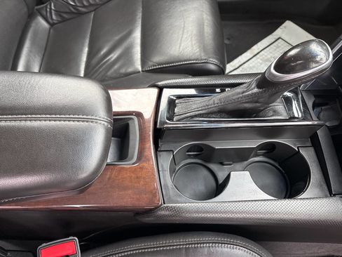 Used 2014 Cadillac XTS Livery 4dr Sedan w/ Rear Seat Comfort Package image 26