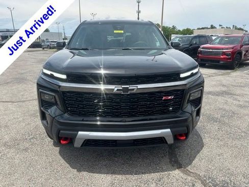 New 2026 Chevrolet Traverse Z71 w/ Driver Confidence Package AWD/4WD image 8