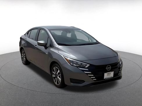 Used 2025 Nissan Versa SV FWD image 3