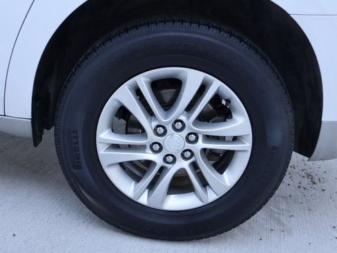 Used 2021 Buick Enclave Essence image 45