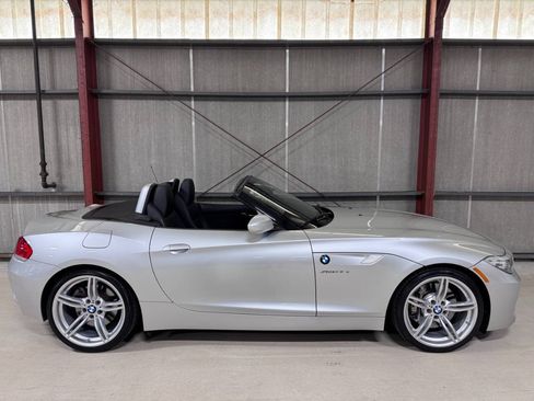 Used 2011 BMW Z4 sDrive35is RWD image 39