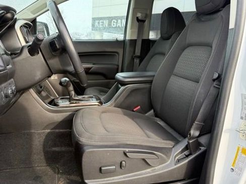 Used 2020 GMC Canyon SLE w/ Elevation Edition image 16