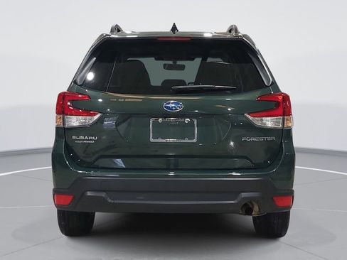 Used 2024 Subaru Forester Premium AWD/4WD image 6