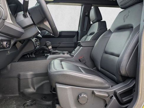 New 2025 Ford Bronco Badlands image 17