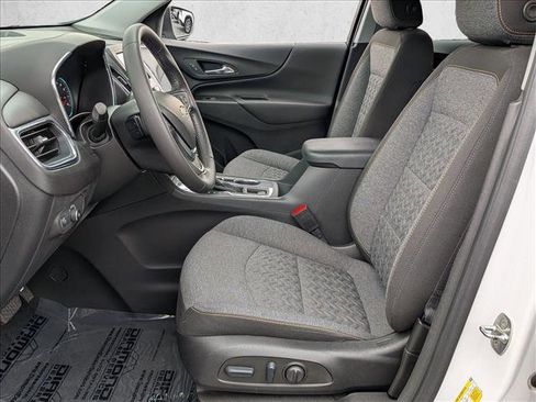 Used 2022 Chevrolet Equinox LT image 18