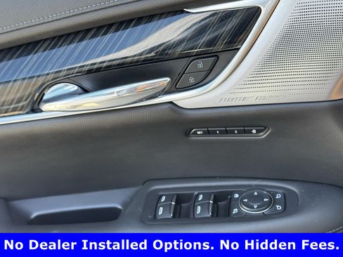 Used 2023 Cadillac XT6 Premium Luxury FWD image 25