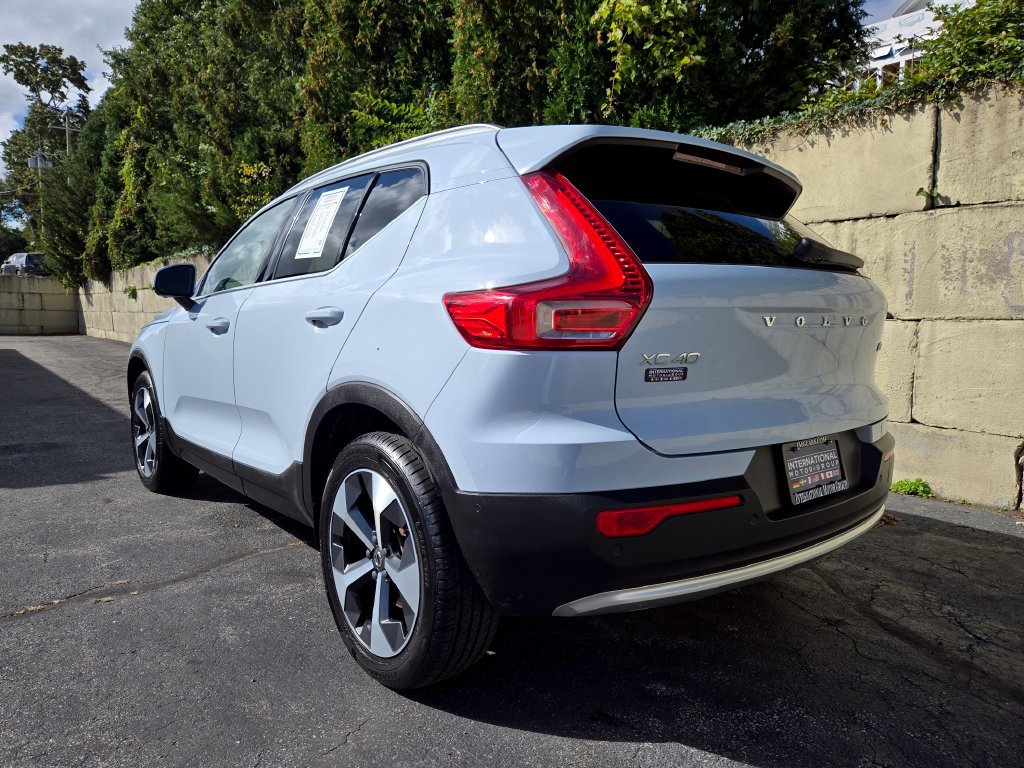 Used 2024 Volvo XC40 B5 Plus w/ Protection Package Premier AWD/4WD image 37