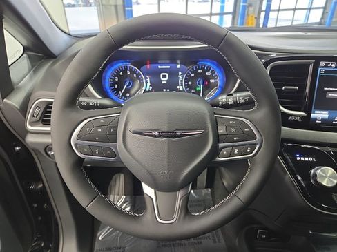 New 2026 Chrysler Voyager LX FWD image 12