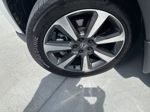 Used 2024 Honda Pilot Elite image 5