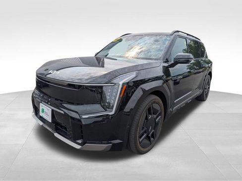 Used 2024 Kia EV9 GT-Line AWD/4WD image 3