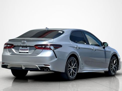 Certified 2021 Toyota Camry SE FWD image 5