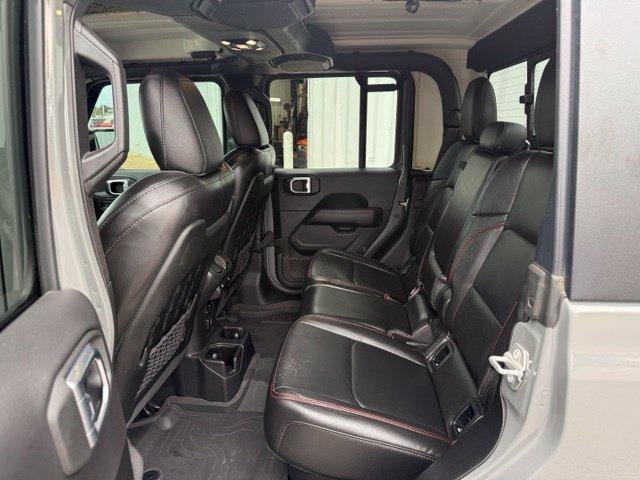 Used 2023 Jeep Gladiator Rubicon w/ Cold Weather Group AWD/4WD image 5