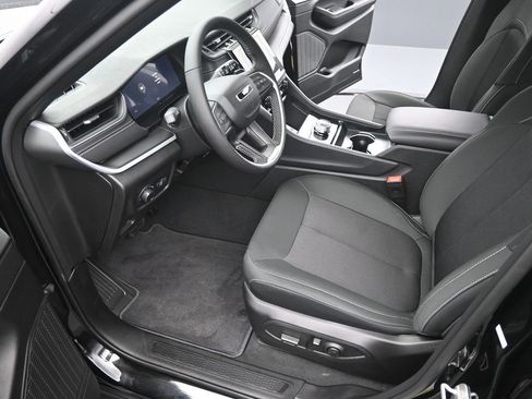 New 2025 Jeep Grand Cherokee L Laredo w/ Luxury Tech Group I image 9