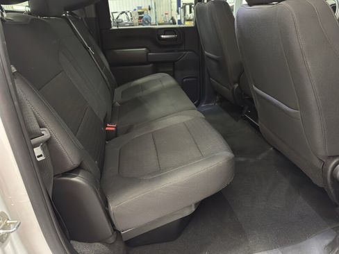 Used 2022 Chevrolet Silverado 2500 Custom w/ Custom Value Package AWD/4WD image 6