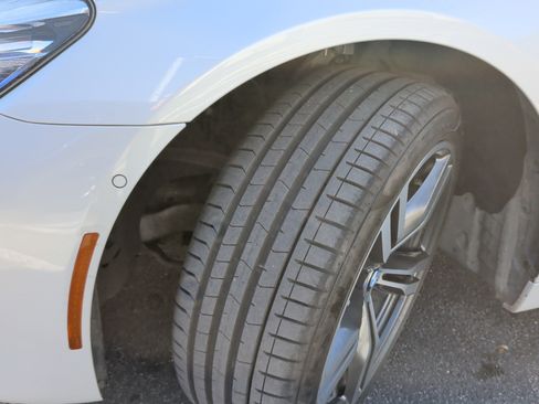 Used 2017 BMW 740i image 12